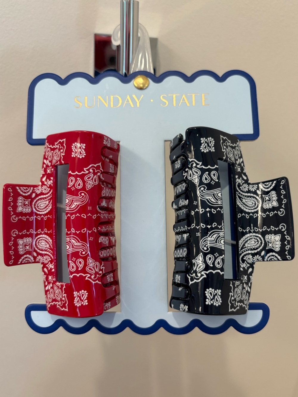 NWT Sunday State Red and blue Bandana-Print Hair Claw clips
